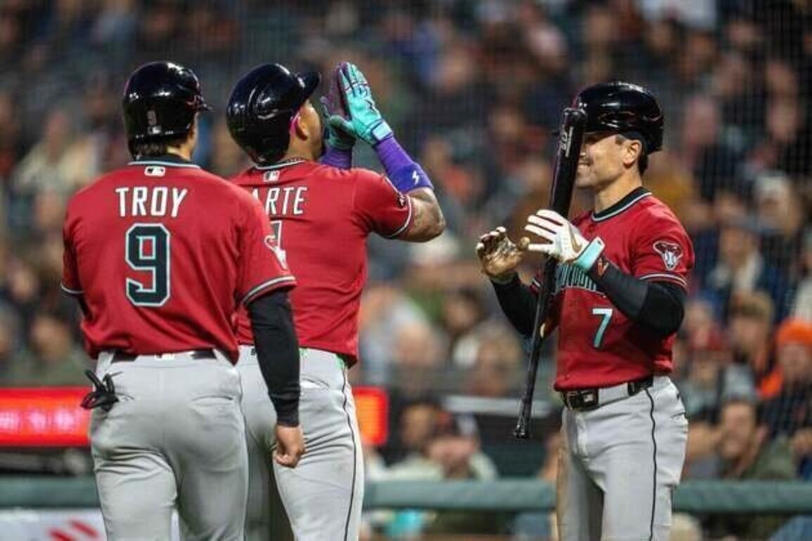 Ketel Marte, Diamondbacks maintain dominance over Giants