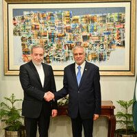 Pakistani, Iranian FMs discuss regional situation, Islamabad's diplomatic manoeuvres