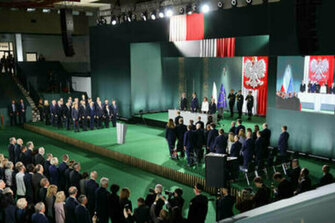 Polish PM wants 'strongest army'