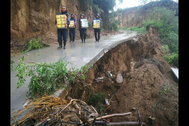 Xinhua Headlines: Kindness, power of unity shine amid devastating floods