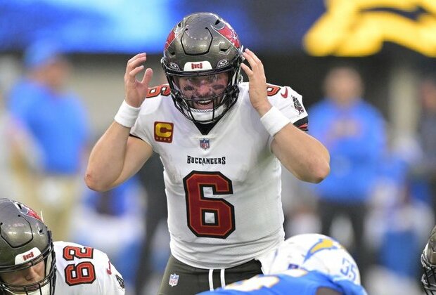 Cowboys target Baker Mayfield; Bucs clamoring to clinch