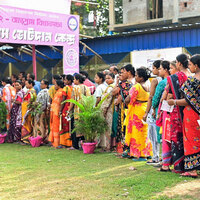 West Bengal sees 61.11% voter turnout till 1 pm in Phase 2 polls