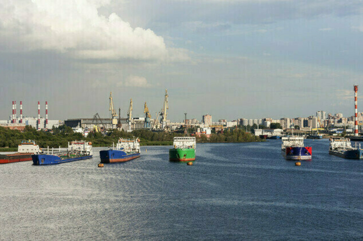 Russian oil keeps flowing despite US pressure  Bloomberg