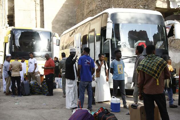 Sudanese refugees in Egypt embark on return journey with hope for peace