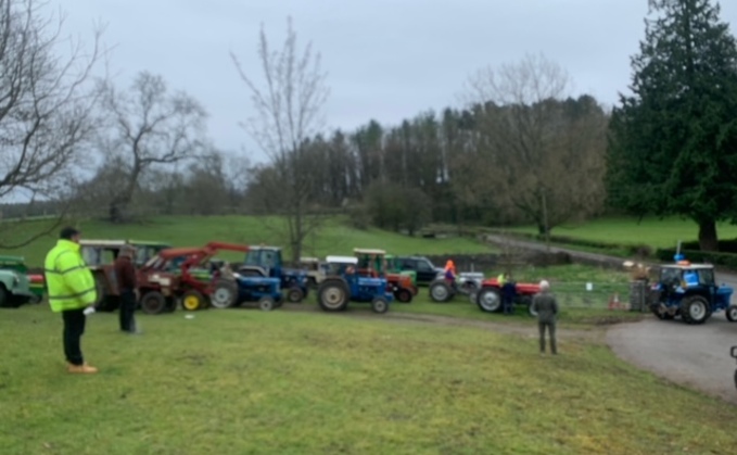 Vintage tractor run raises money for Parkinsons