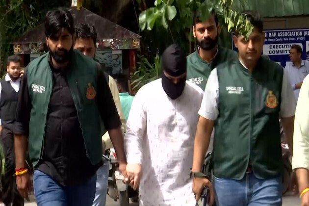 Terror operative Shabbir Lone in regular touch with Pak based handlers, module recced temples and commercial hubs in Delhi