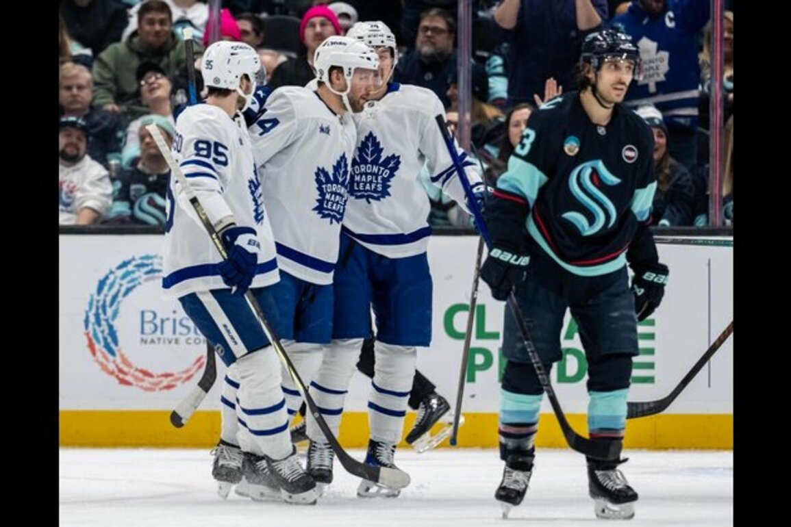 Anthony Stolarz returns to guide Maple Leafs past Kraken