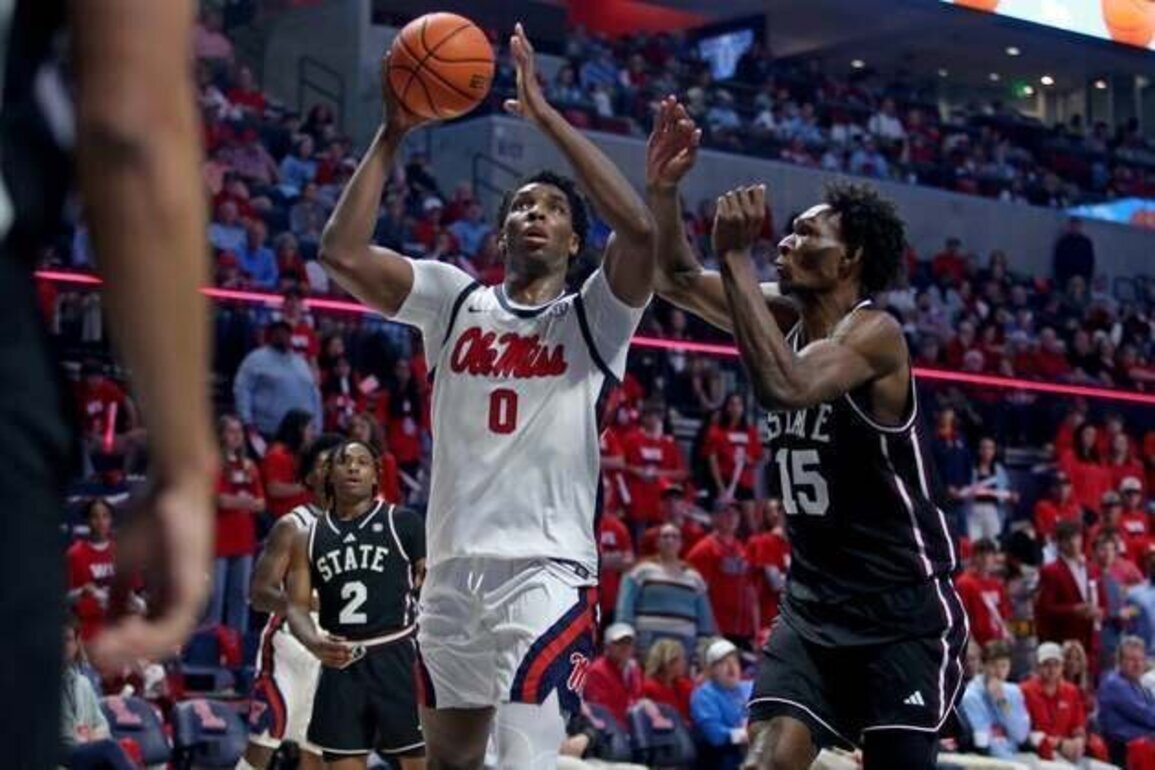 Vying for tourney berth, Texas A&M faces slumping Ole Miss