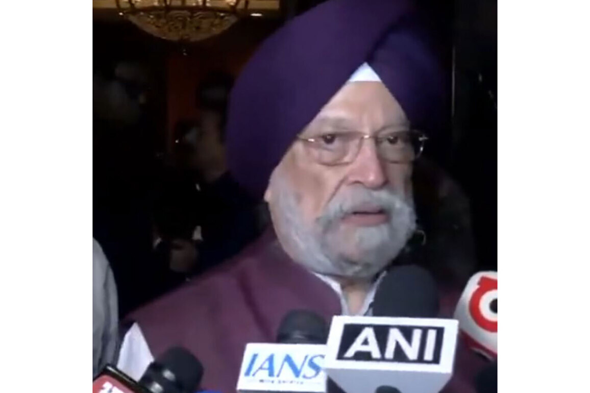Petroleum Minister Hardeep Puri announces 5,200 ethanol fuel stations as flex-fuel push gains momentum