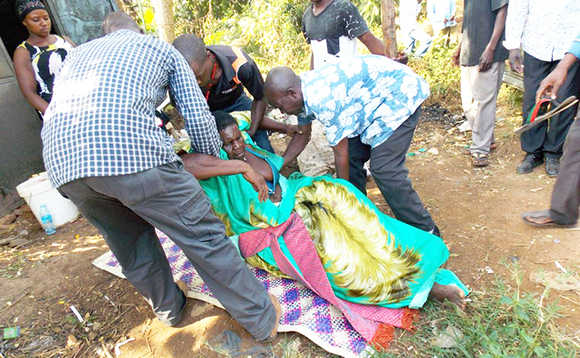 Nnannyini ttaka Mary Nagaddya nga bamuyoolayoola luvannyuma lw'okuzirika Nnannyini ttaka Mary Nagaddya nga bamuyoolayoola luvannyuma lw'okuzirika