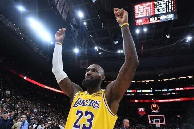NBA roundup: Lakers win, but LeBron James' double-figure streak ends