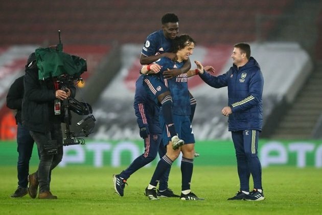 Arsenal sink Saints to avenge FA Cup exit