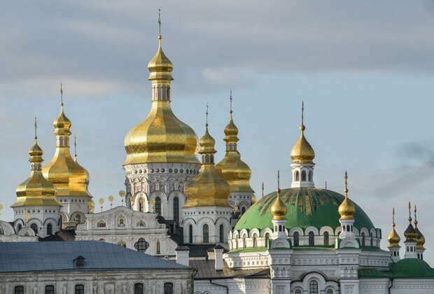 Zelensky cant force God to fight Russian church