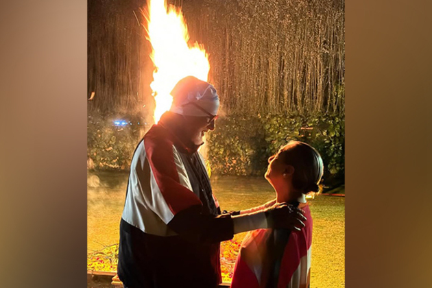 Shweta Bachchan shares adorable Holika Dahan pic of Big B, Jaya; check it out