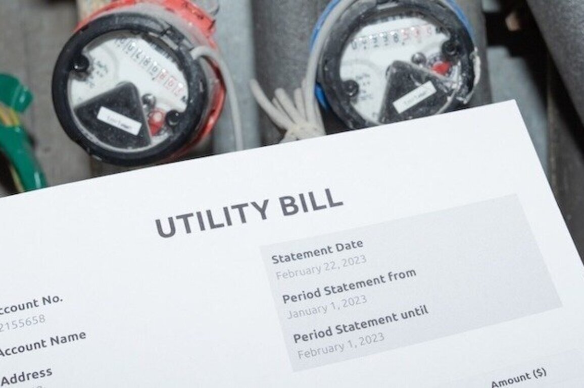 Ohioans struggle to pay utility costs as CEO profits soar 