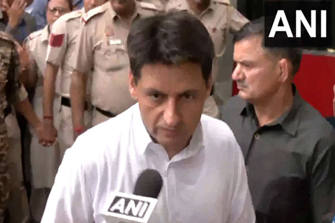 "Questioning EC fairness harms country's reputation": Congress's Deepender Hooda slams Centre for detaining INDIA bloc leaders