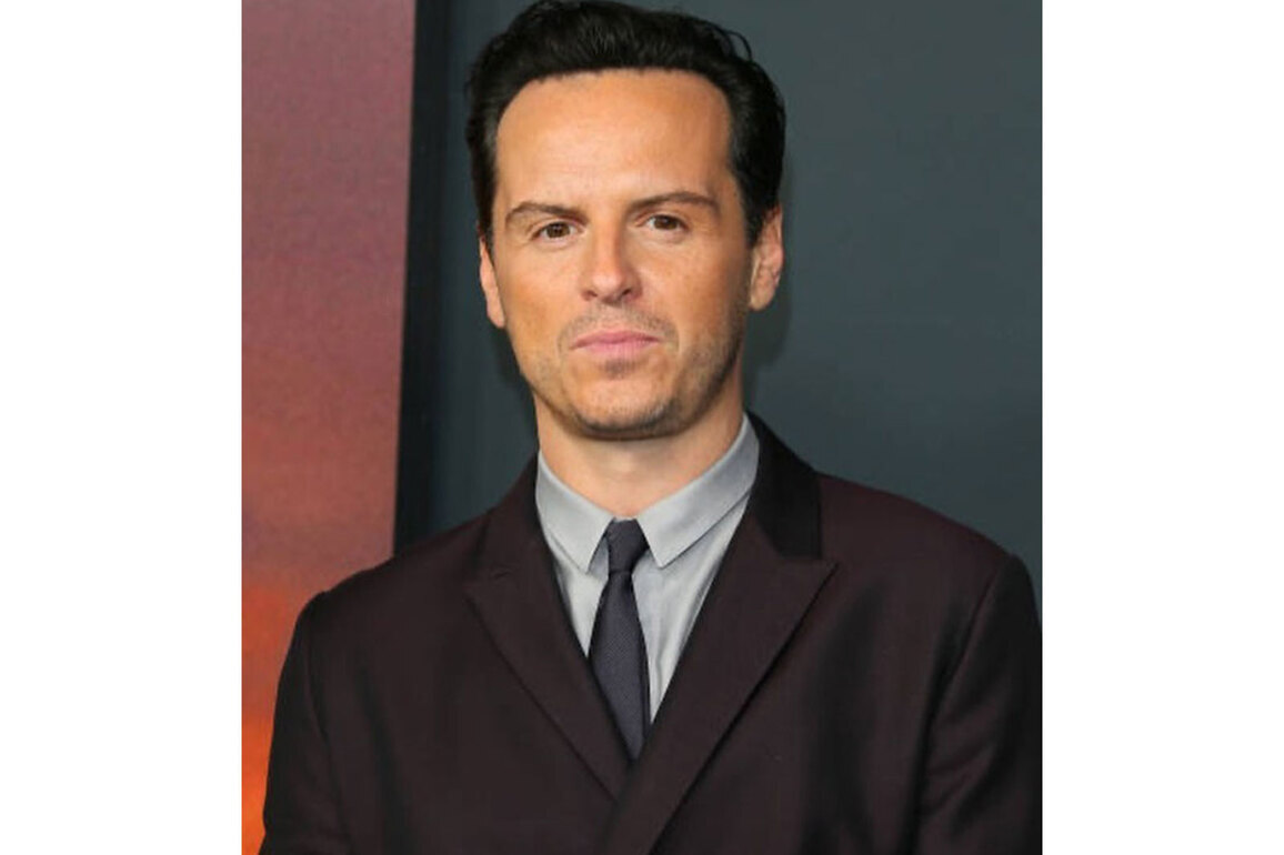 Andrew Scott recalls brief role in 'Saving Private Ryan', says experience was "extraordinary"