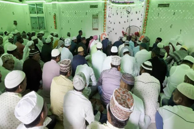 Odisha: Thousands offer Namaz on Eid in Mayurbhanj