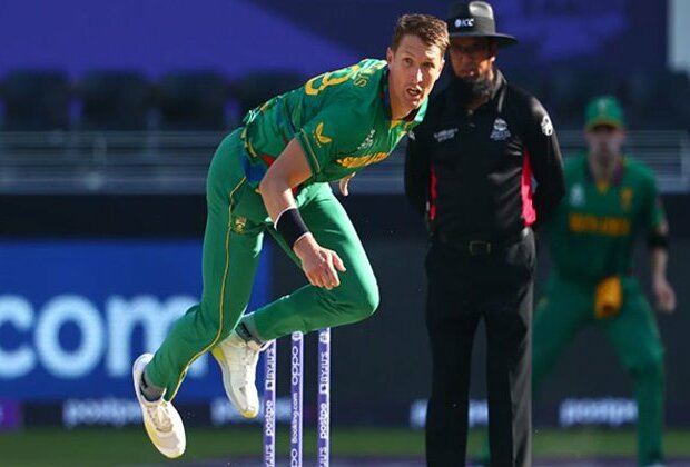 South Africa all-rounder Dwaine Pretorius announces retirement from international cricket