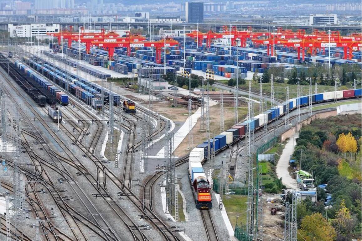 China's high-quality development adds value to global economy: British experts, business leaders