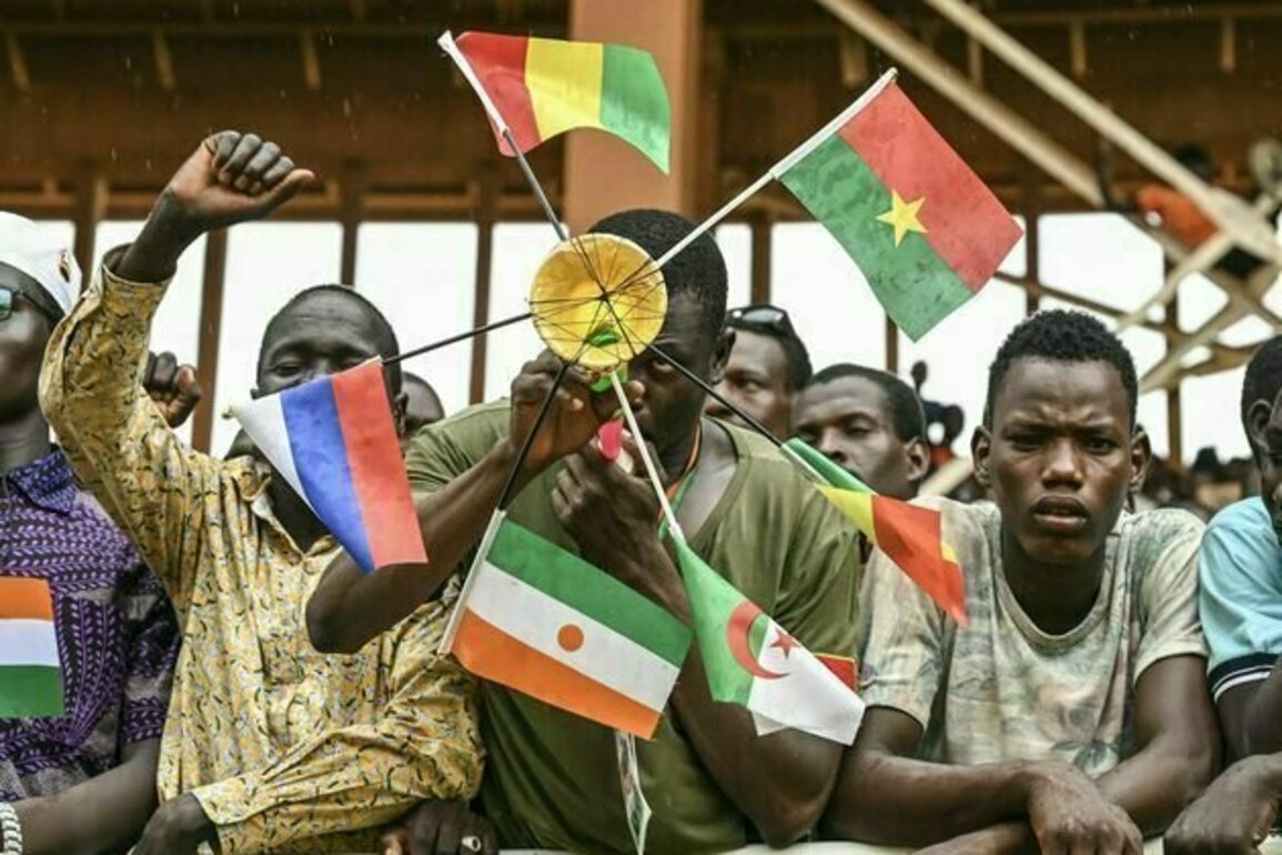 Afrique de l'Ouest : comment les transitions militaires se nourrissent des dynamiques securitaires