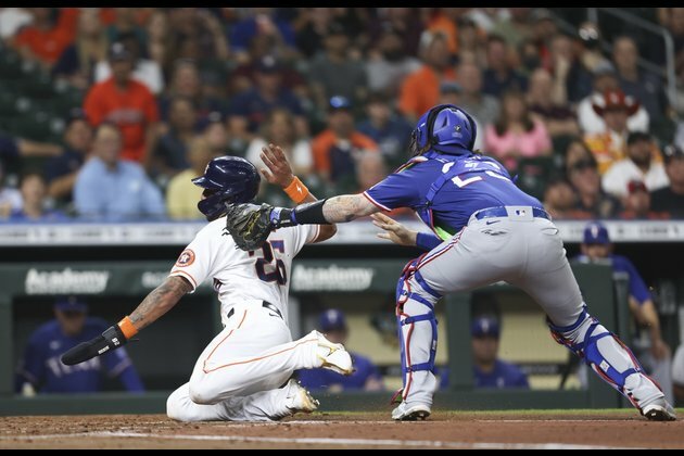 Astros maintain home mastery of Rangers