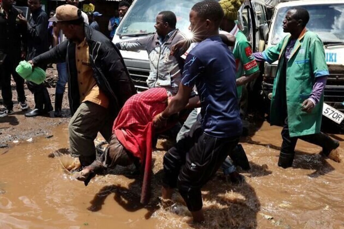 Flash floods kill at least 10 in Kenya amid heavy downpours