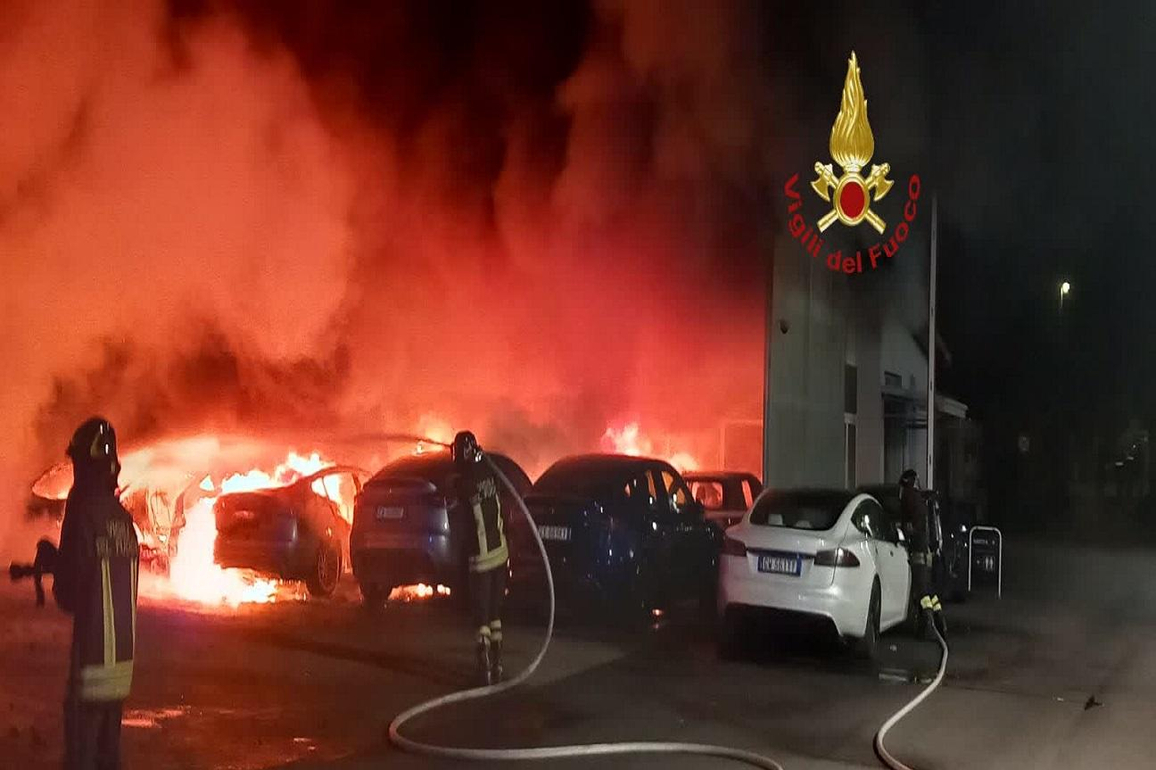 ITALY-ROME-TESLA DEALERSHIP-FIRE