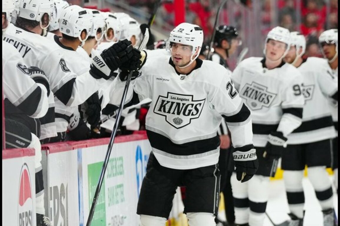 Kings aim to capitalize on Stars' defensive injuries