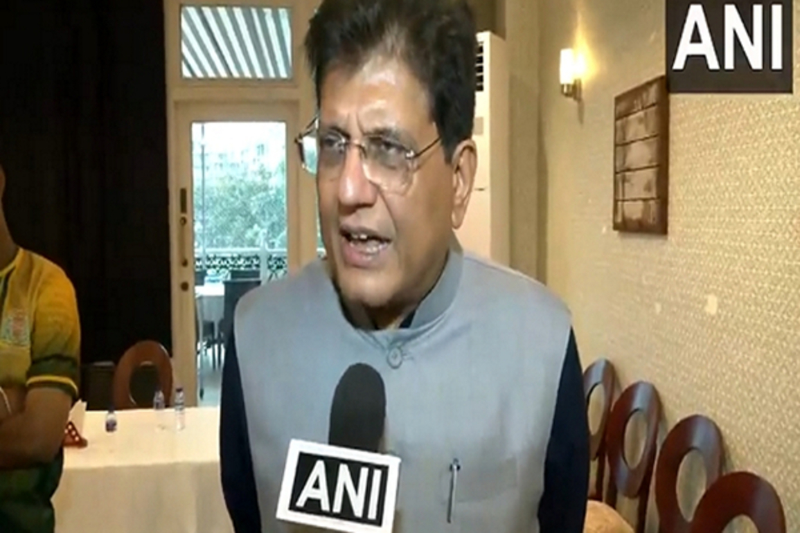 Piyush Goyal meets exporters, industry chambers; discusses global trade dynamics