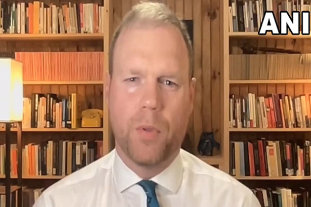 US should charge zero percent tariff on India and apologise : Senior US analyst