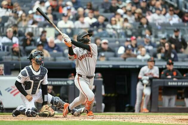 Giants find a slugger, while Phillies looking for help on offense