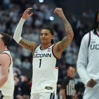 Top 25 roundup: No. 6 UConn pummels No. 15 St. John's