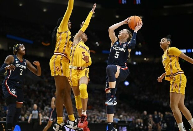 Paige Bueckers guides UConn past USC, back to Final Four