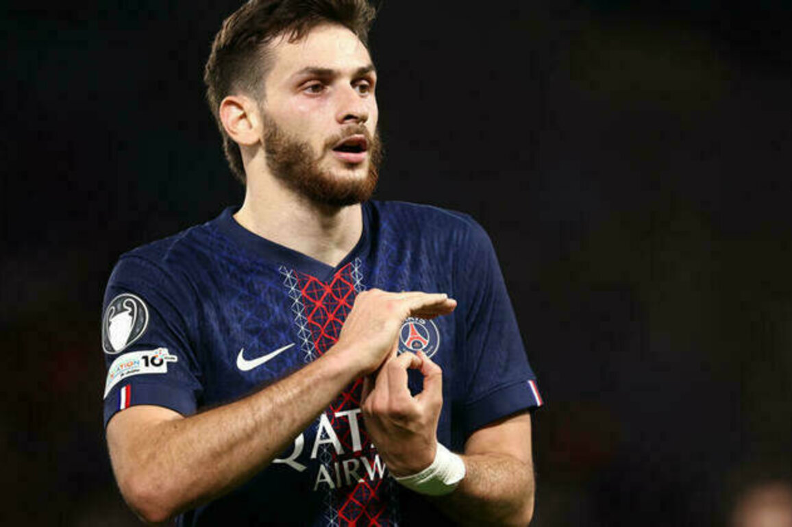 Kvaratskhelia shines as PSG beat Atalanta in Champions League opener