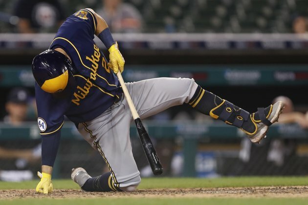 Brewers, Tigers hope bats wake up in matinee