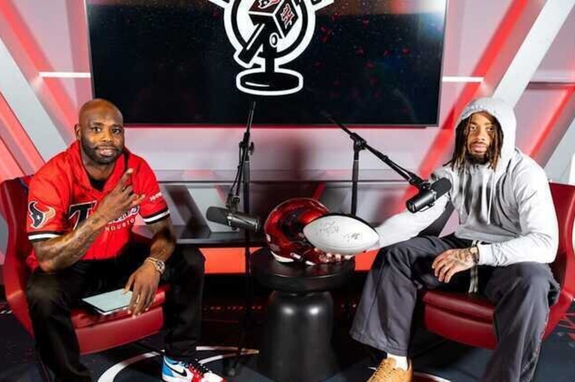 Sting and J-Joe break it down on No Audibles - Out Now