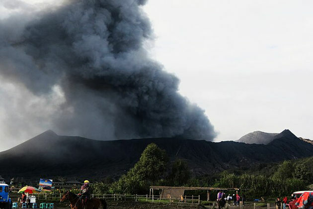 Indonesia's Mount Lewotobi erupts, forcing village evacuations