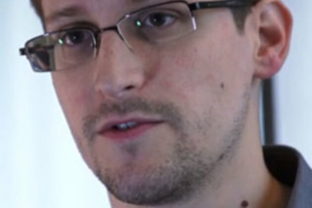 Snowden did service, but should still be punished - Holder