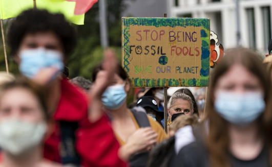 School students take to the streets of Melbourne to demand climate justice