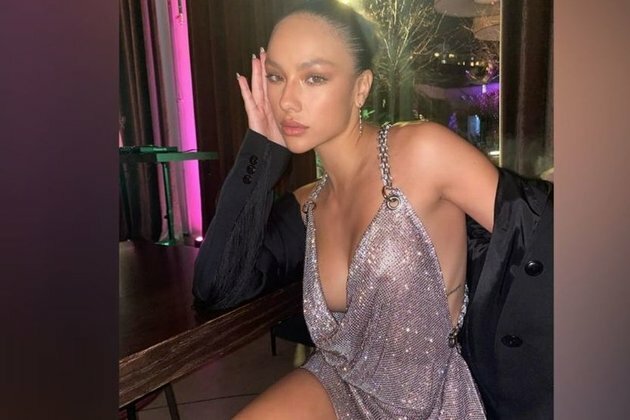 Russian stunner responds to Neymar rumors