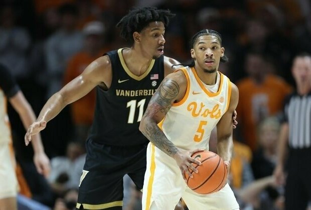 Zakai Zeigler helps No. 5 Tennessee rally past Vanderbilt