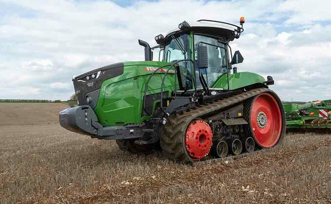 Review: Fendt's new 943 Vario MT tracked tractor put to the test