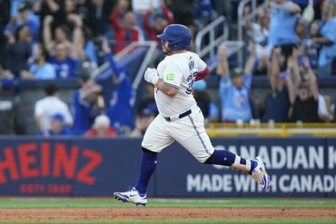 Blue Jays chase another quick start against Twins