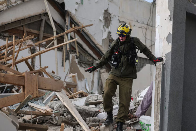 Nine dead as Iranian missiles hit Beit Shemesh in Israel
