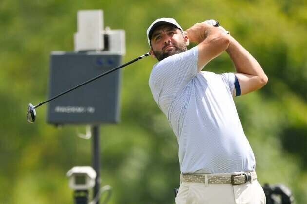 Golf Glance: FedExCup playoffs continue; LIV season concludes