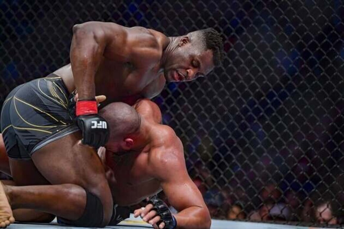 Francis Ngannou added to Netflix's Rousey-Carano card