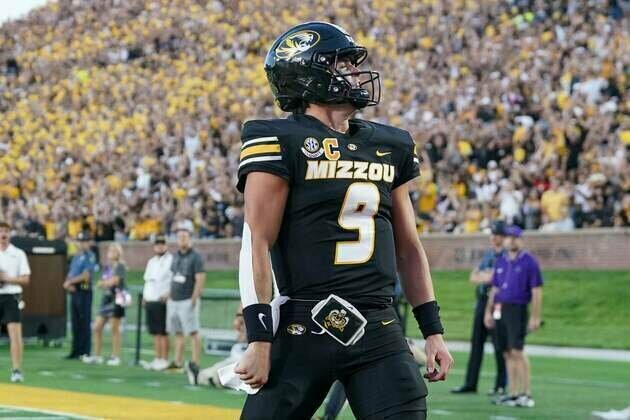 Border War renewed as rivals Kansas, Missouri meet after 13 seasons