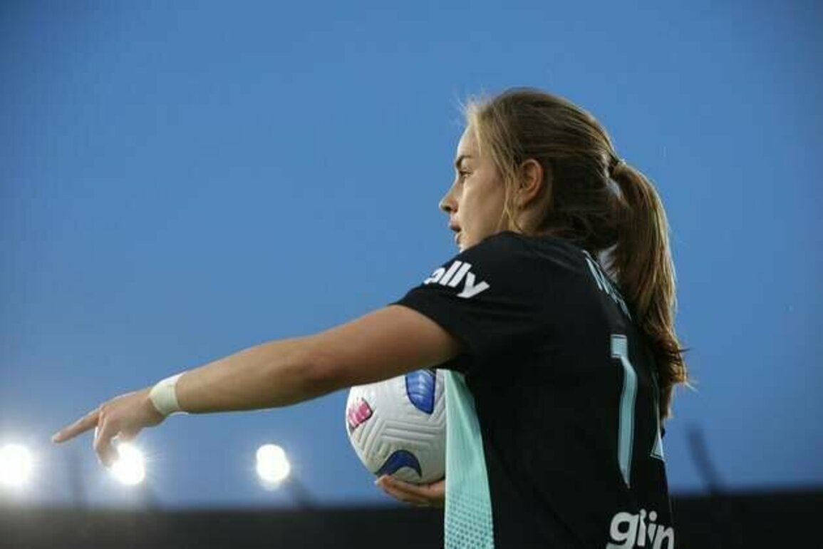 Angel City acquire Nealy Martin from Gotham FC