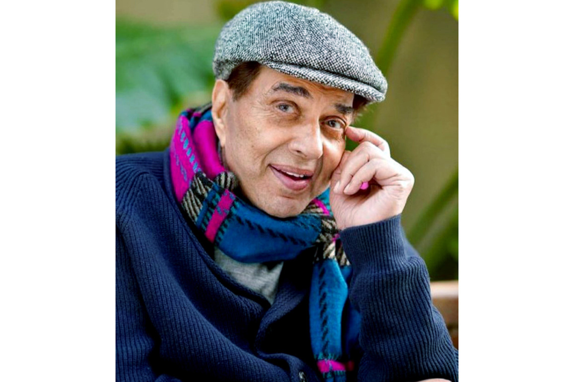 BAFTA honours Indian cinema legend Dharmendra during Jessie Ware's emotional 'In Memoriam' performance